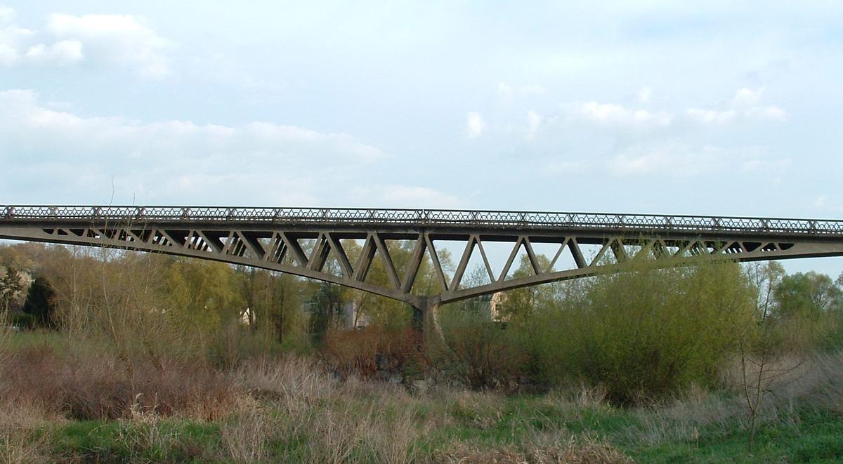 Boutiron Bridge, Vichy 