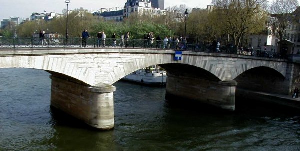 Pont de l'Archevêché in Paris 