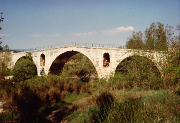 Pont Julien 