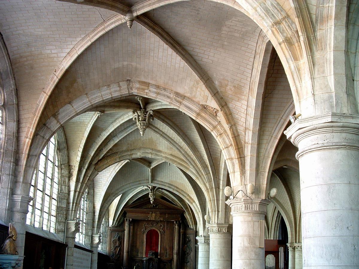 Provins - Eglise Saint-Ayoul - Voûtes du bas-côté gauche 