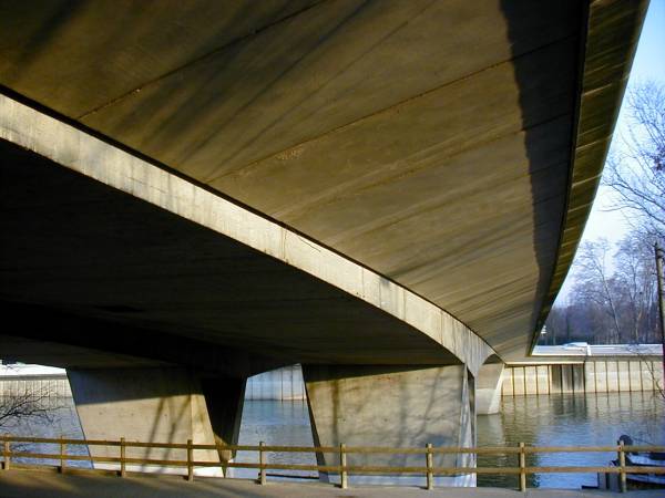 Pont de Puteaux sur le bras de Neuilly de la Seine 