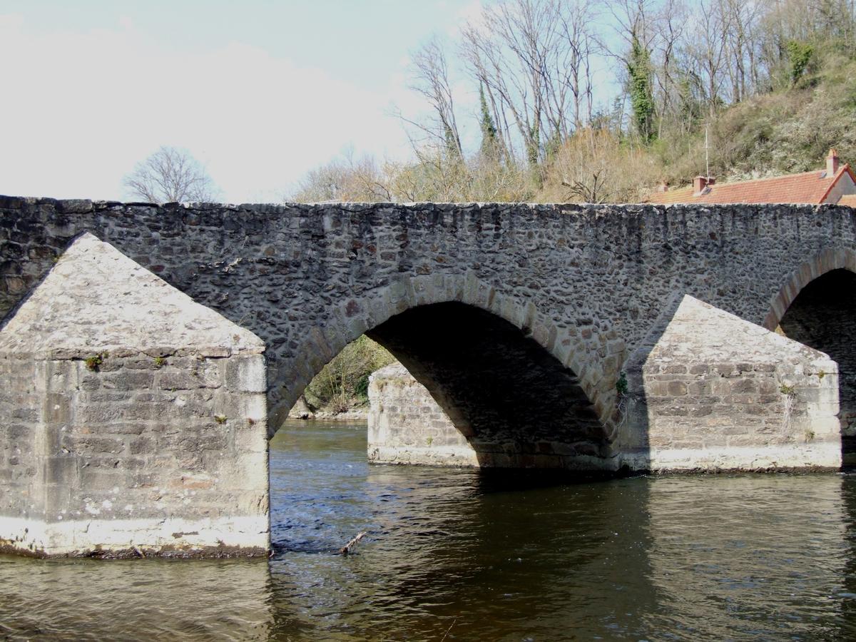 Römerbrücke Menat 