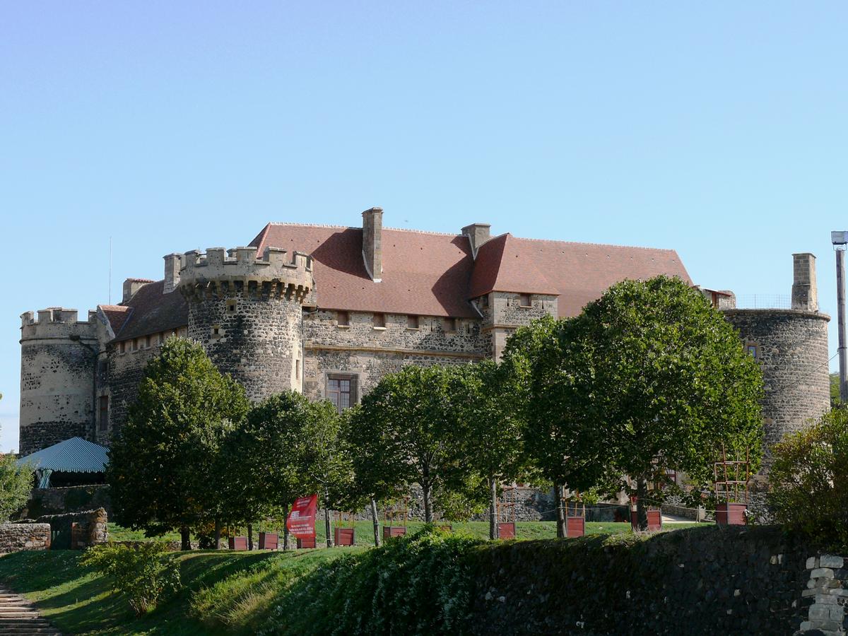 Château de Saint-Saturnin 