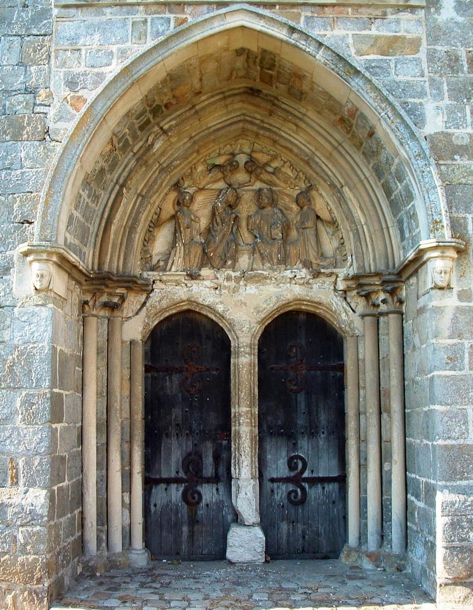 Rampillon - Eglise Saint-Eliphe - Portail latéral 