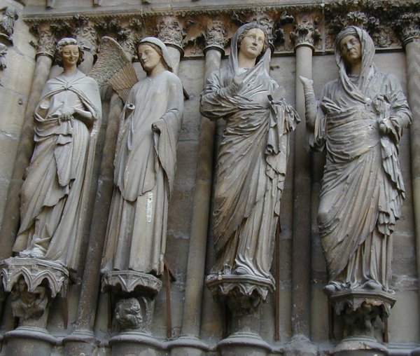 Kathedrale von Reims Detail der Westfassade: Gruppe der Heimsuchung Mariae und der Verkündigung