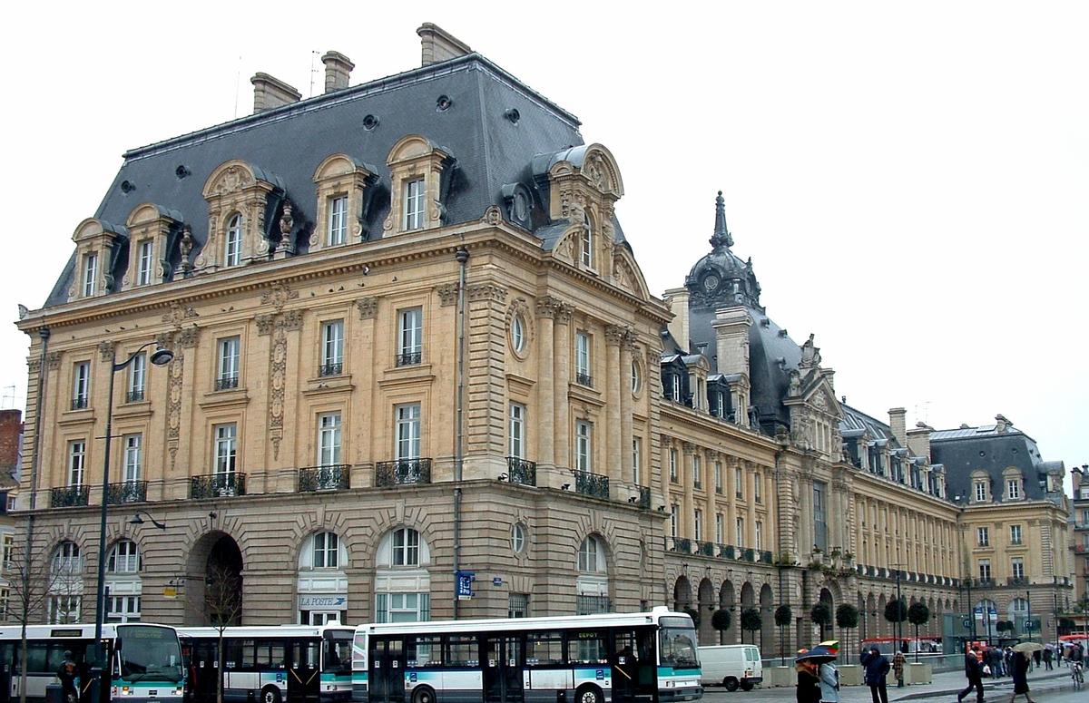 Rennes - Palais du Commerce (place de la République) 