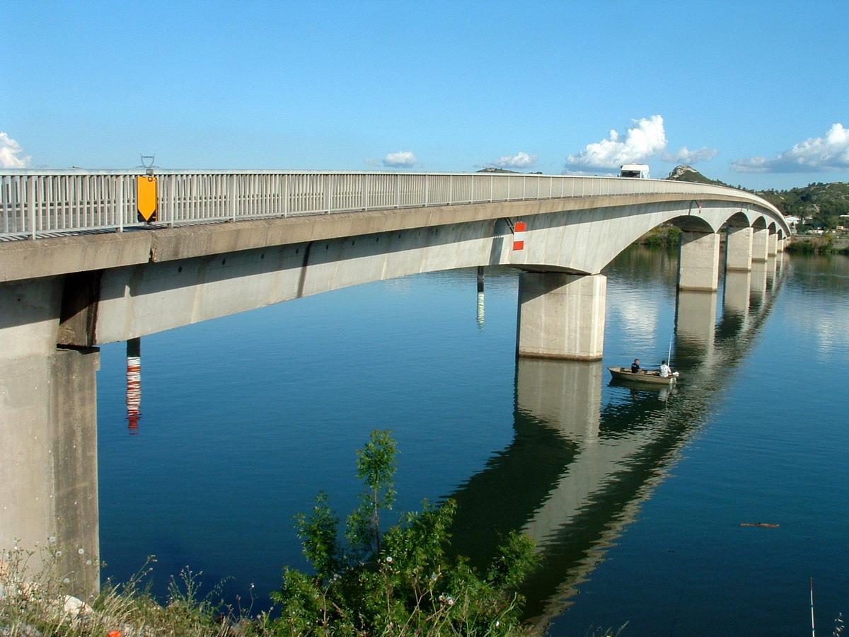 Pont d'Aramon - Ensemble vu de la rive droite 