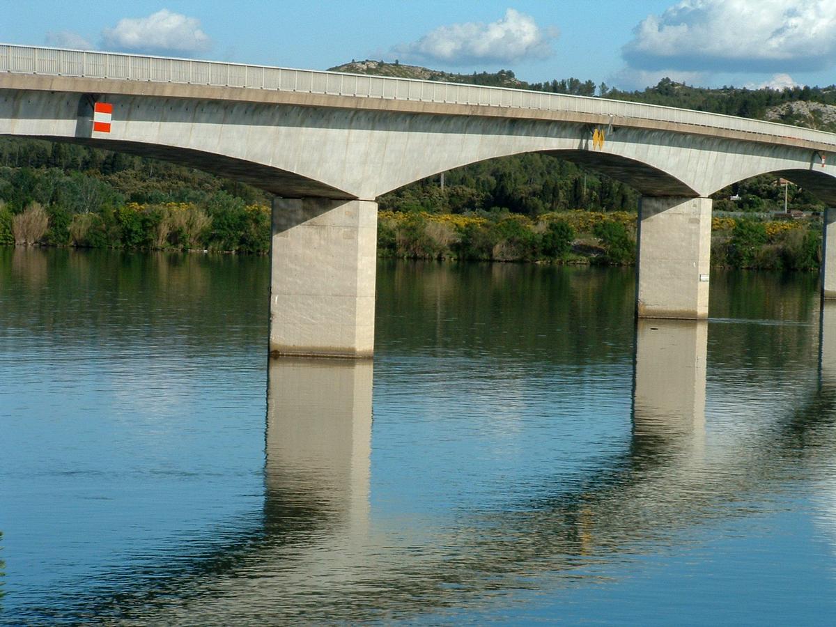 Aramon-Brücke 