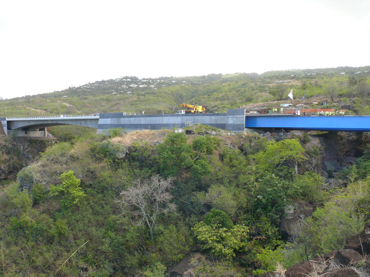 Route des Tamarins - Viaduc de la ravine des Colima 