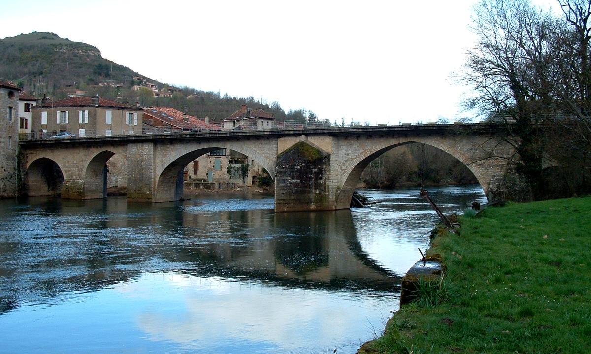 Pont sur l'Aveyron, Saint-Antonin-Noble-ValVu de l'aval 