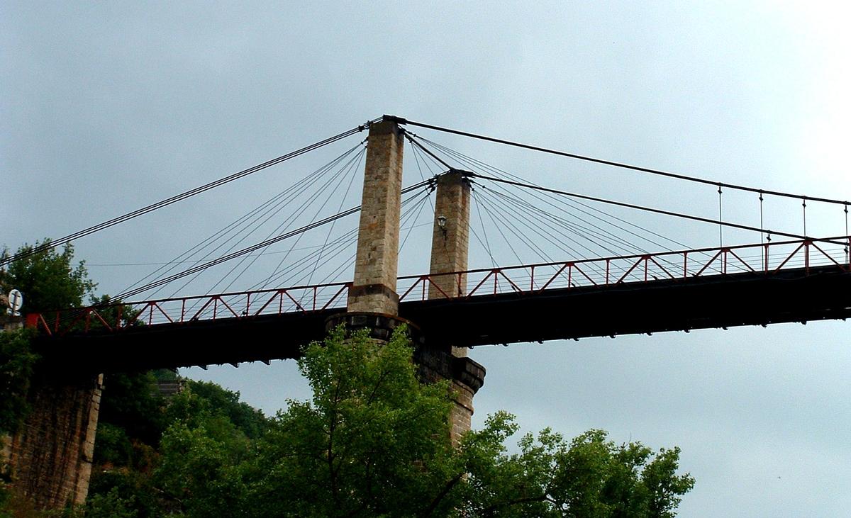 Pont suspendu de Saint-IlpizeSuspension 
