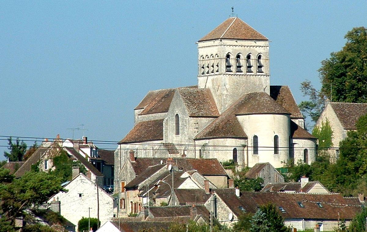 Saint-Loup-de-Naud Priory 