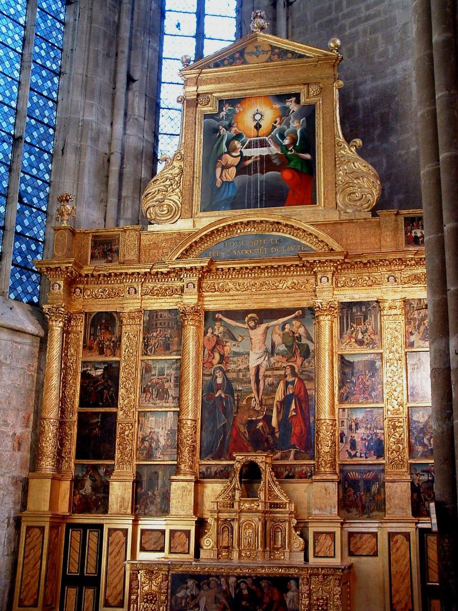 Fiche média no. 32631 Saint-Maximin-la-Sainte-Baume - Basilique Sainte-Marie-Madeleine - Absidiole gauche - Rétable de la Passion réalisé par François Ronzen en 1520