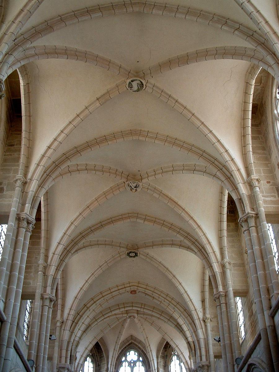 Notre-Dame Church, Saint-Père 