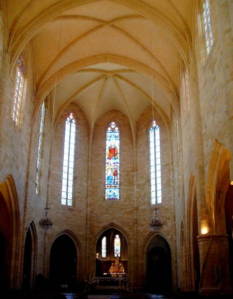 Cathédrale Saint-Sardos, Sarlat.Nef et abside 