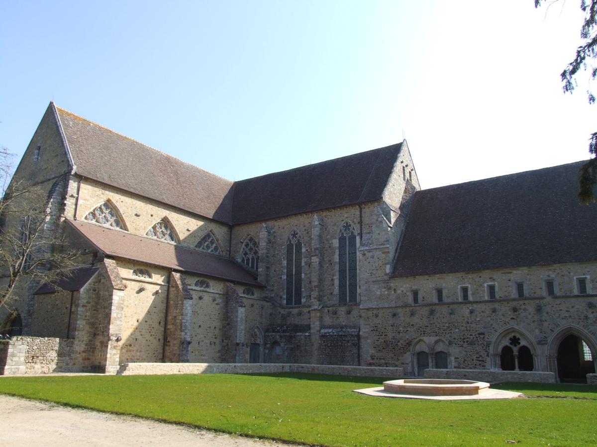 Abbaye de la Piété-Dieu de l'Épau - L'église abbatiale et le reste des bâtiments monastiques 