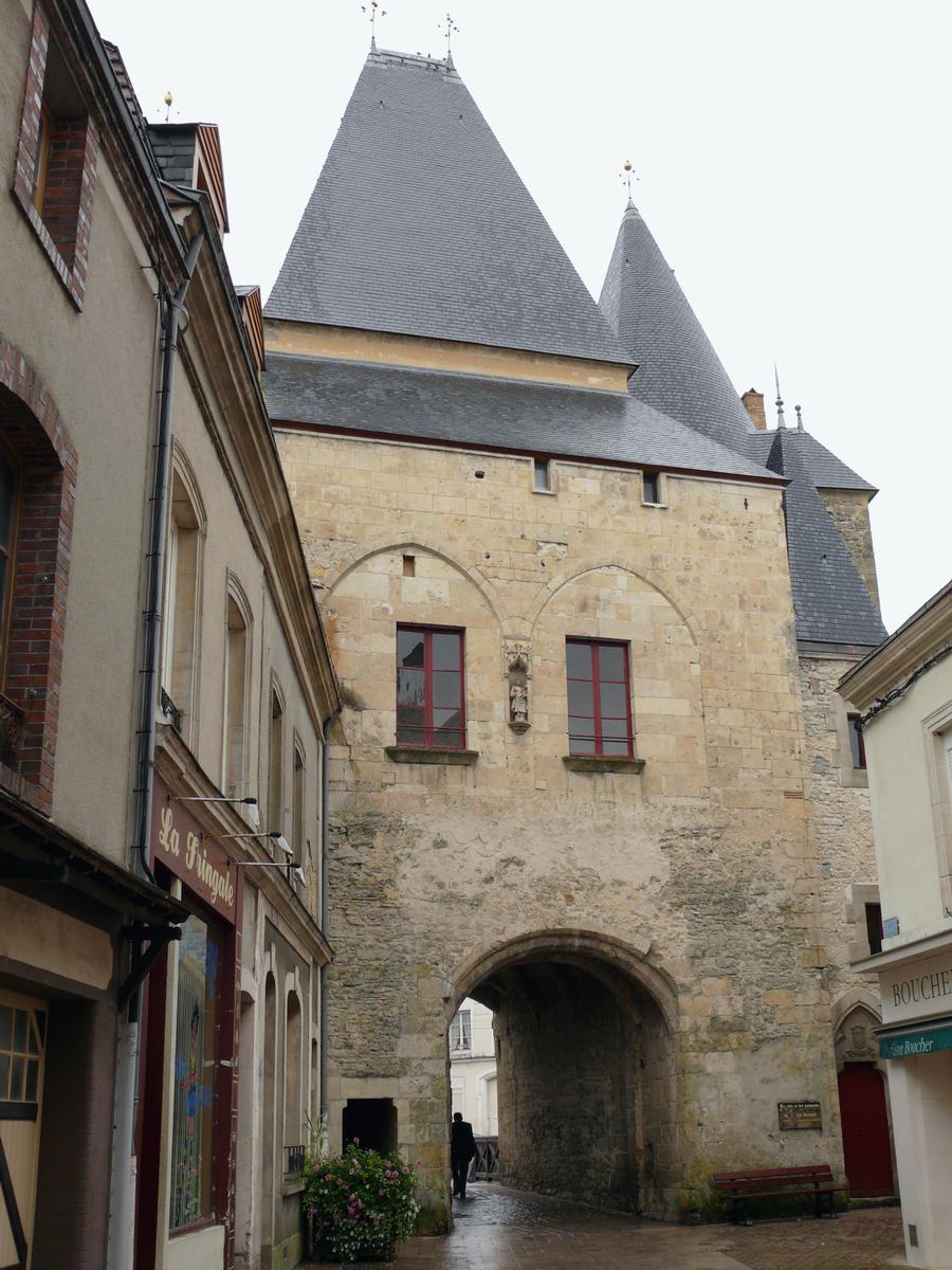 La Ferté-Bernard - Porte Saint-Julien - La porte côté ville 