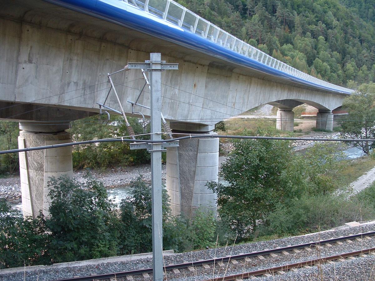 Viaduc amont du Centron (RN90) - Franchissement de la voie de chemin de fer vers Bourg-Saint-Maurice et l'Isère 