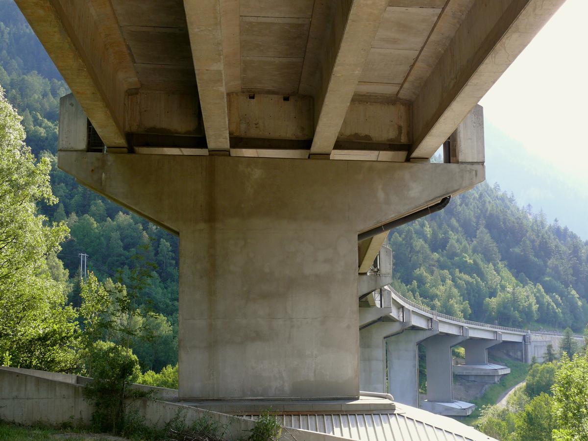 Fourneaux - Viaduc de Charmaix pour l'accès au tunnel routier du Fréjus 