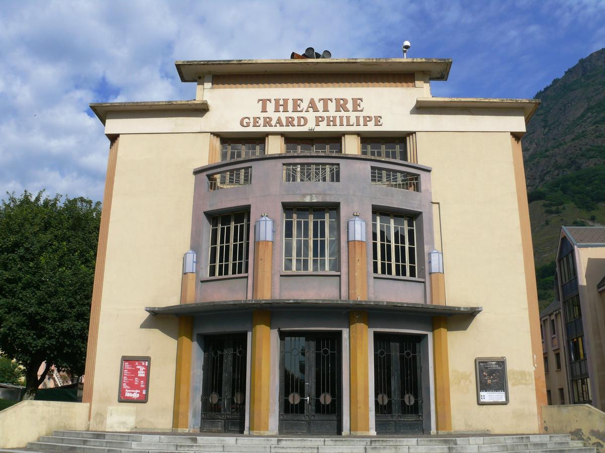 Saint-Jean-de-Maurienne - Théâtre Gérard Philippe 