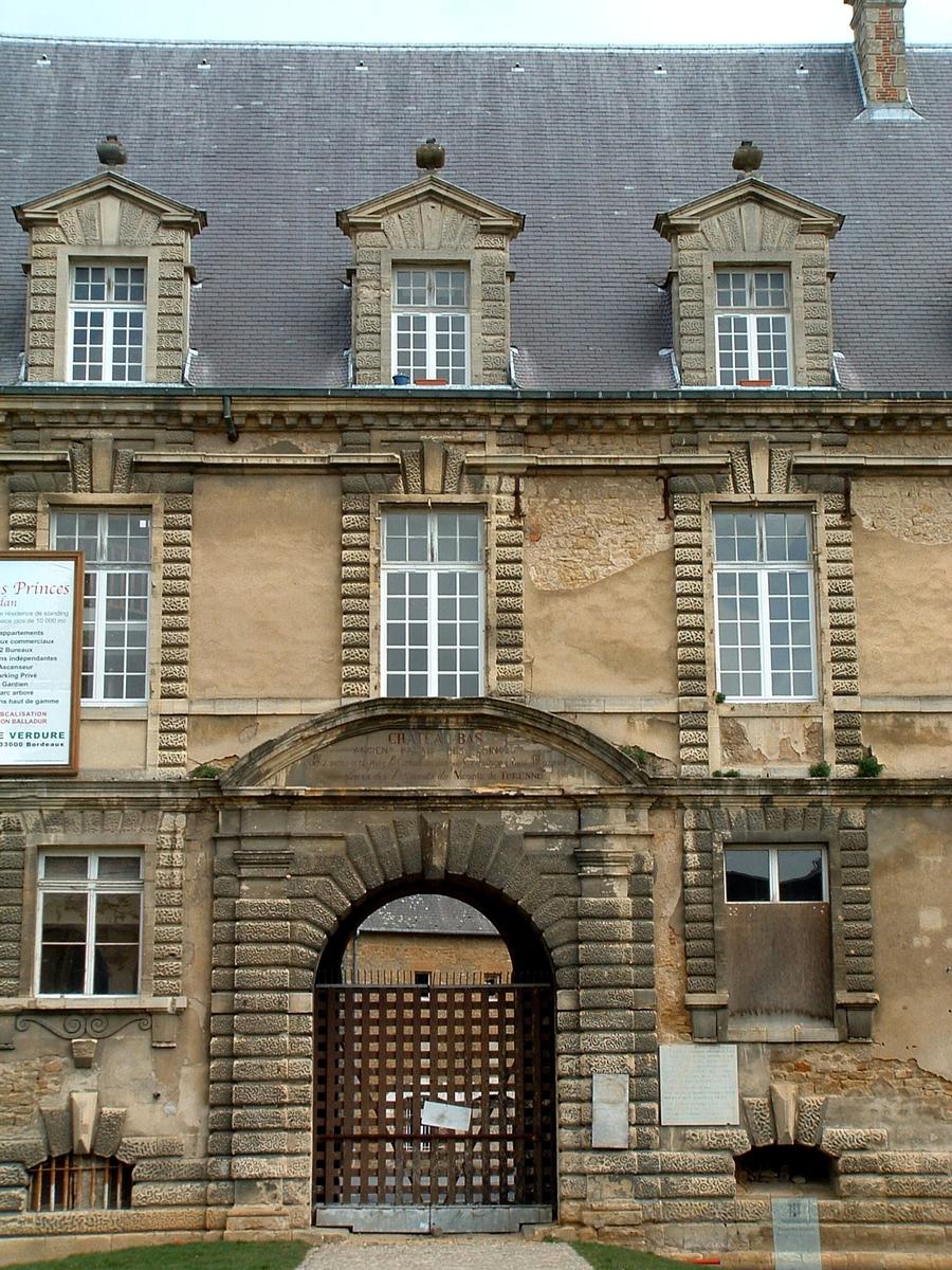 Sedan - Château Bas - Entrée 