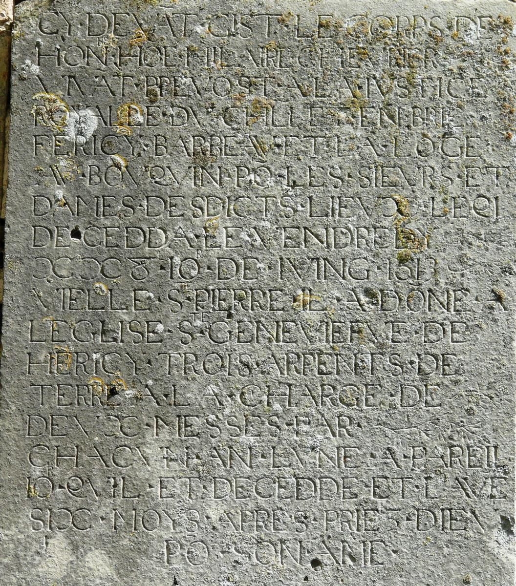 Fiche média no. 113064 Héricy - Eglise Sainte-Geneviève - Plaque tombale et de donation de trois arpents de terre au profit de l'église à charge de dire deux messes par an pour le défunt mort en 1613