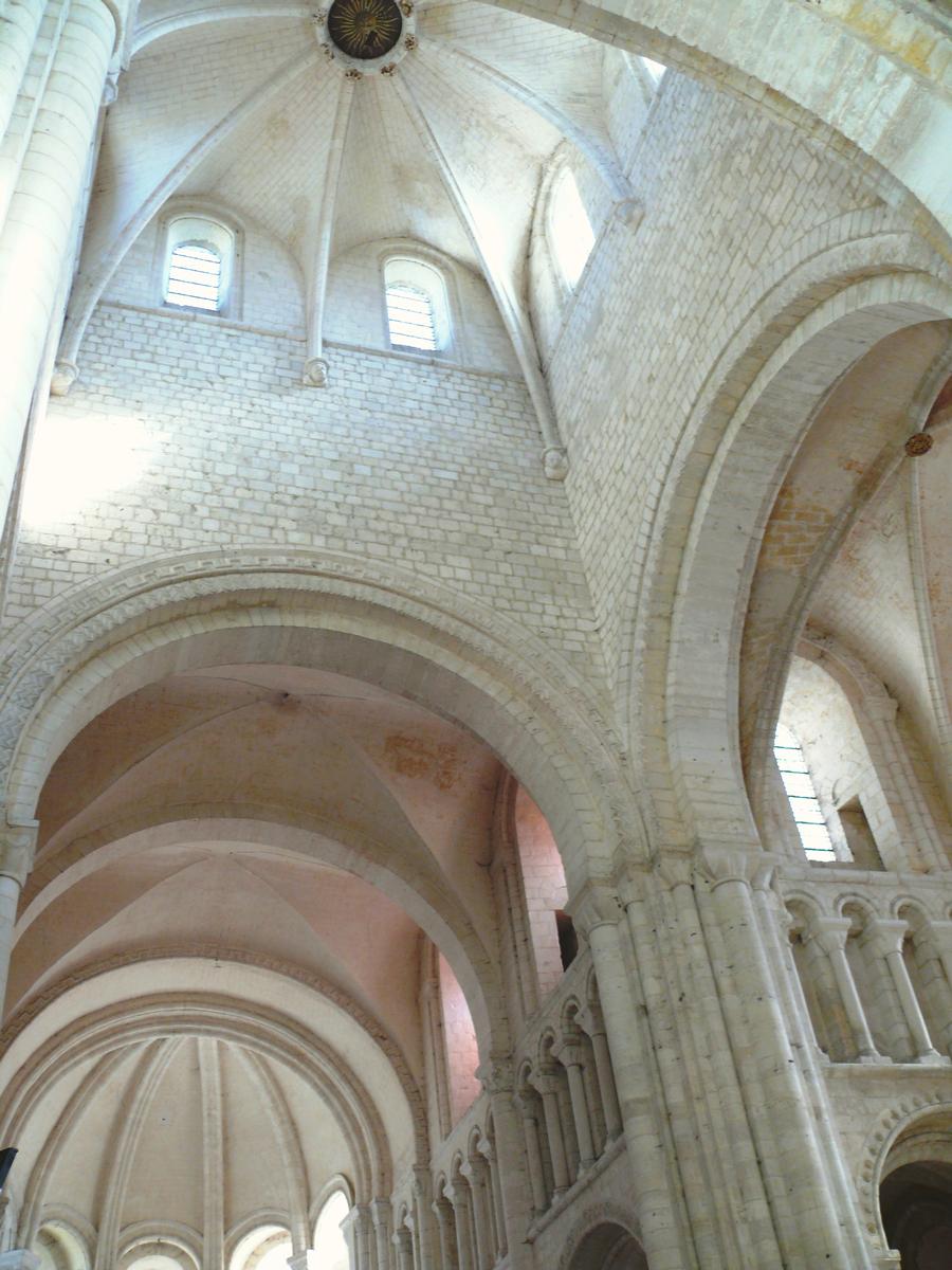 Saint-Martin-de-Boscherville - Abbaye Saint-Georges de Boscherville - Abbatiale Saint-Georges - Croisée du transept 