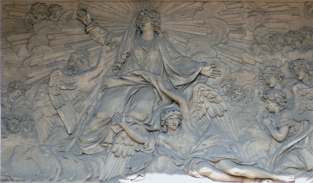 Saint-Denis - Chapelle du Carmel - Bas-relief central: Assomption de la Vierge par Joseph Deschamps 