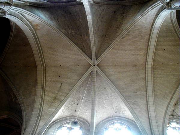 Cathédrale Saint-Etienne de SensNef - Voûte sexpartite 