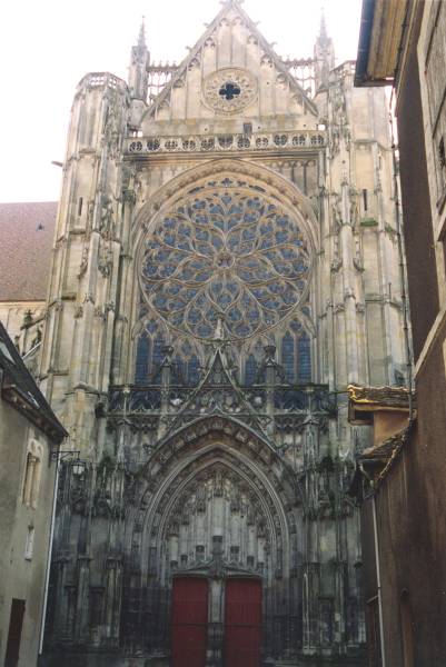 Cathédrale Saint-Etienne de SensFaçade du transept nord 