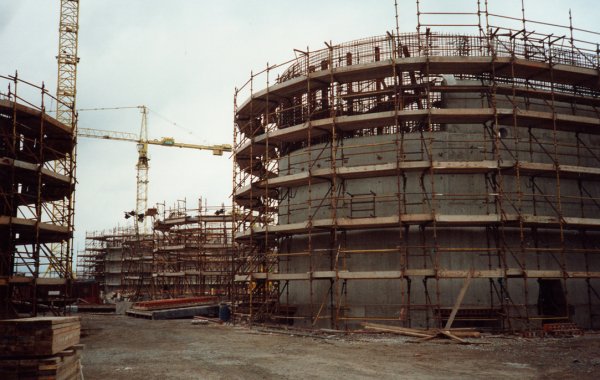 Deuxième pont sur la Severn.Préfabrication des bases de piles 