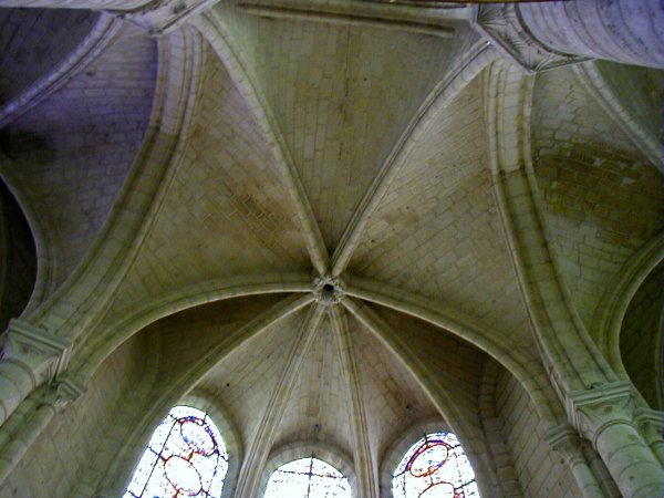 Cathédrale de Soissons.Voûte d'une chapelle du choeur 