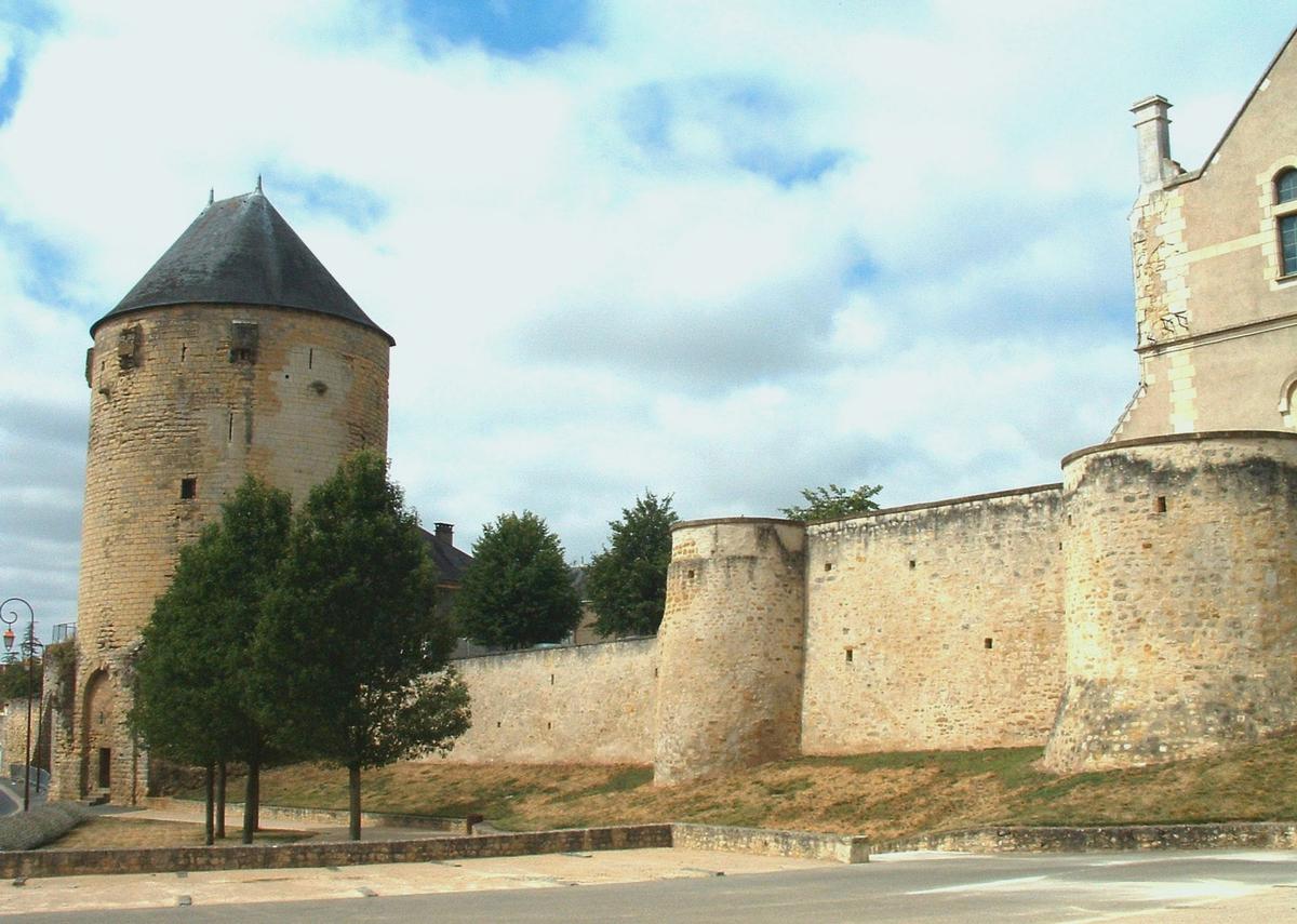 Stadtmauern von Thouars 