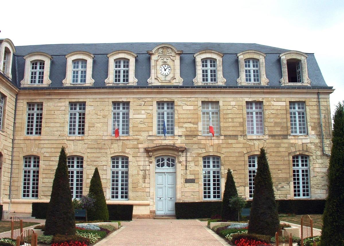 Thouars - Hôtel de ville 