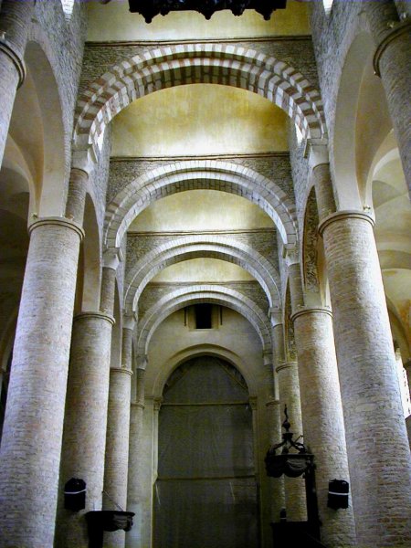 Abbaye Saint-Philibert.Nef 