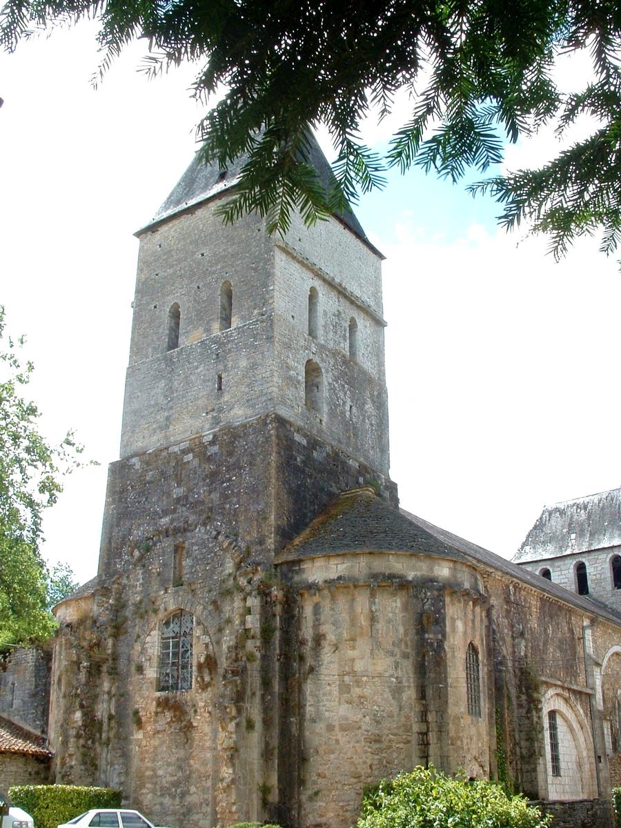 Abbaye de Tourtoirac - Eglise abbatiale - Chevet, transept et clocher 