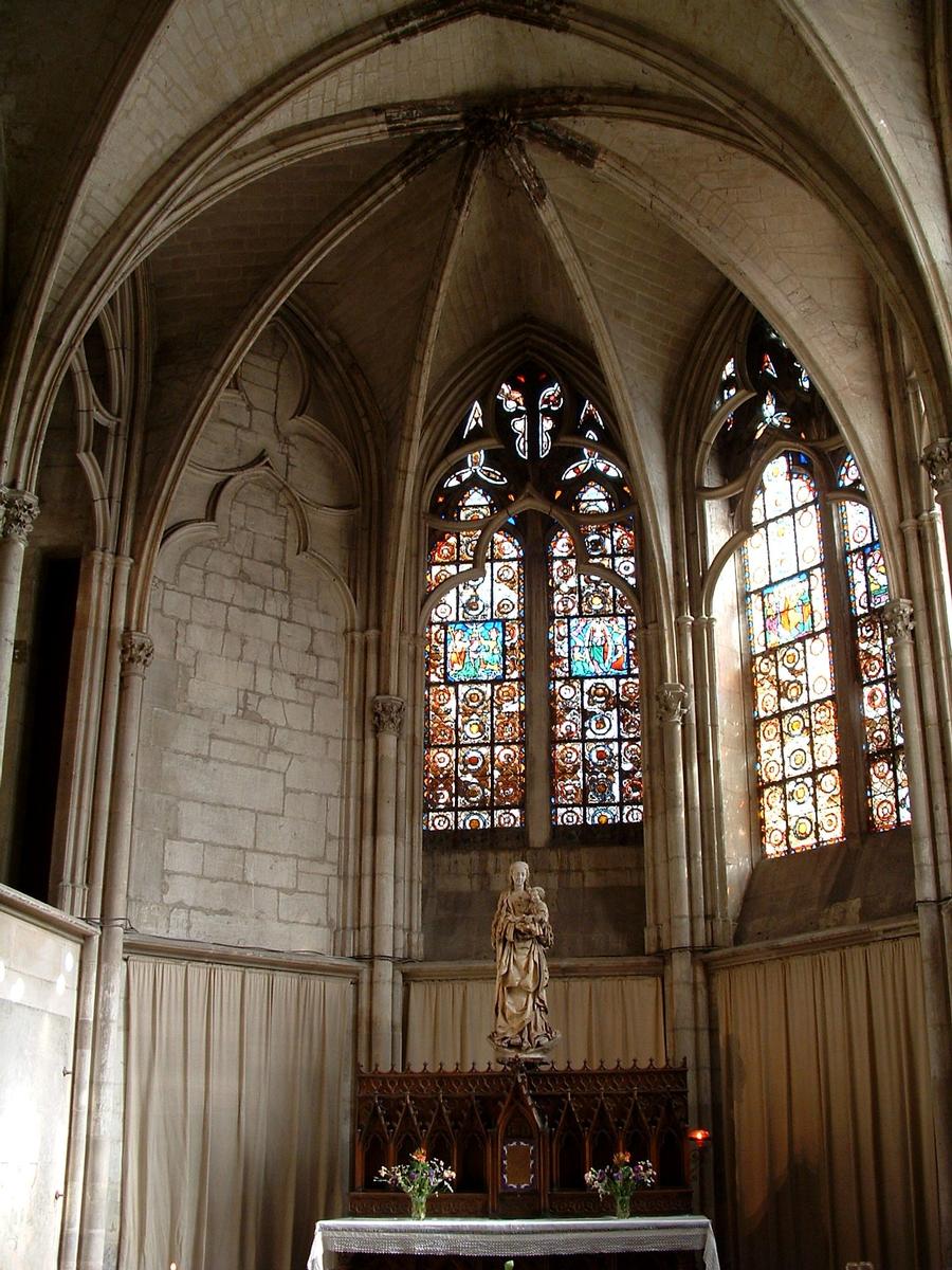 Troyes - Basilique Saint-Urbain - Chapelle droite du choeur et Vierge au raisin (vers 1520) 