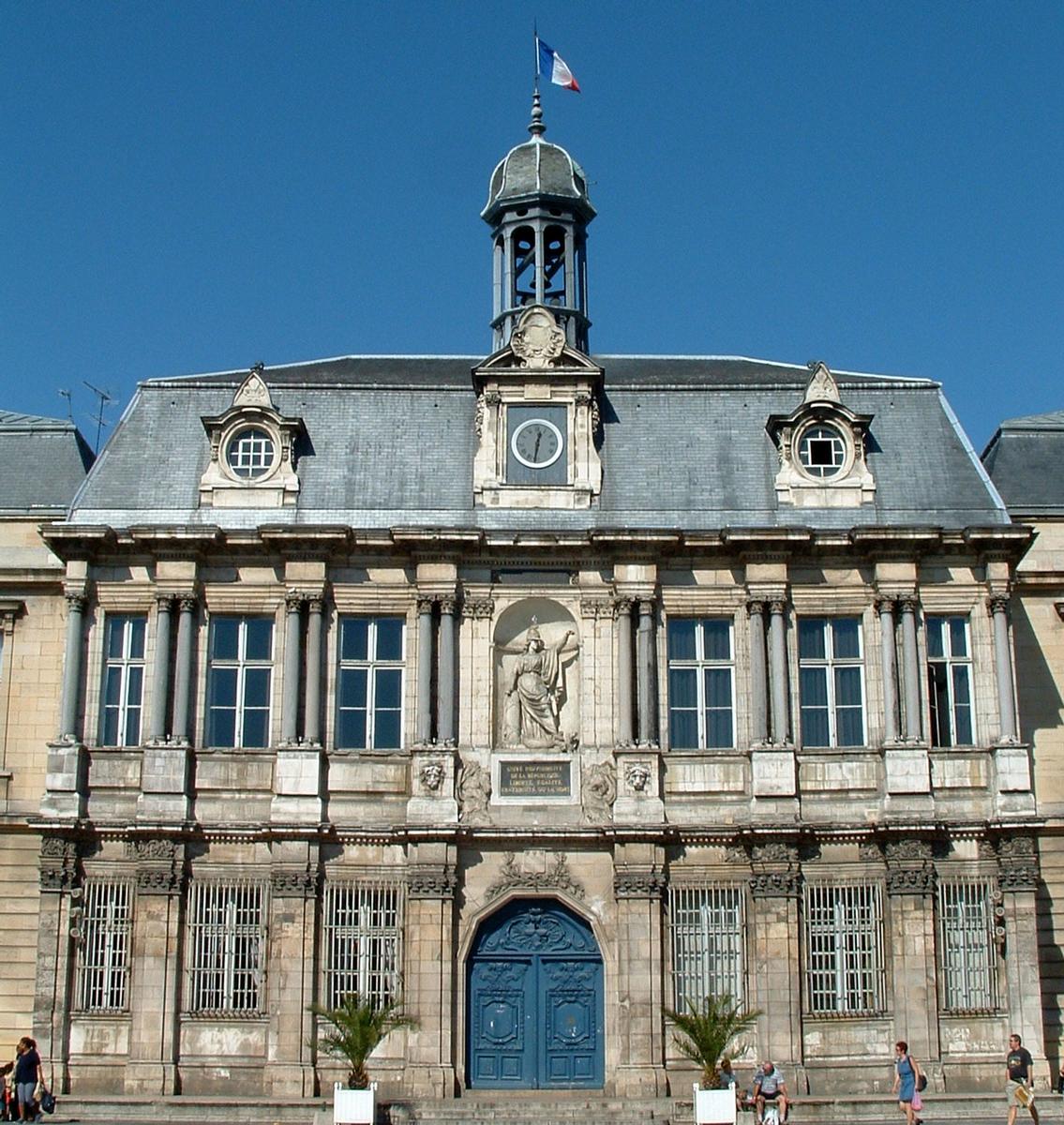 Troyes - Hôtel de ville 