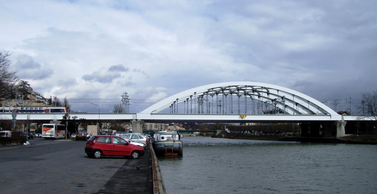 Saint-Ouen-l'Aumône Railroad Bridge 