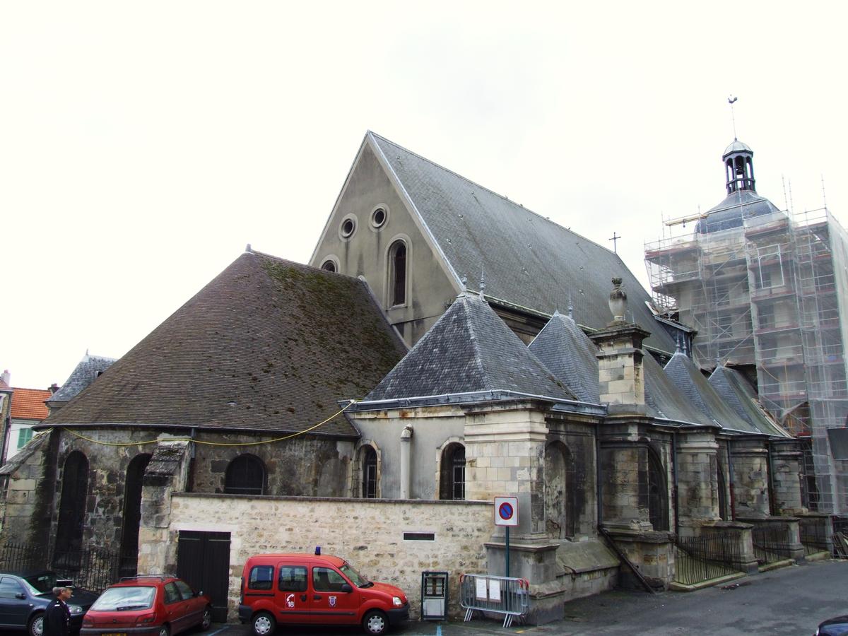 Pontoise - Eglise Notre-Dame - L'église vue du chevet 