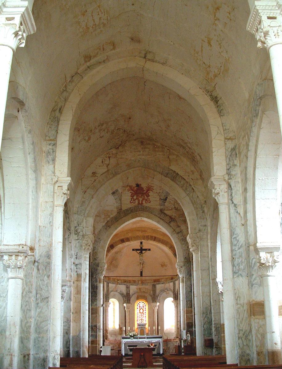 Varenne-l'Arconce - Eglise Saint-Pierre - Nef 