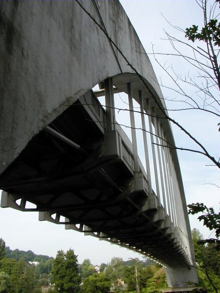 Saint-Pierre-du-Vauvray Bridge 