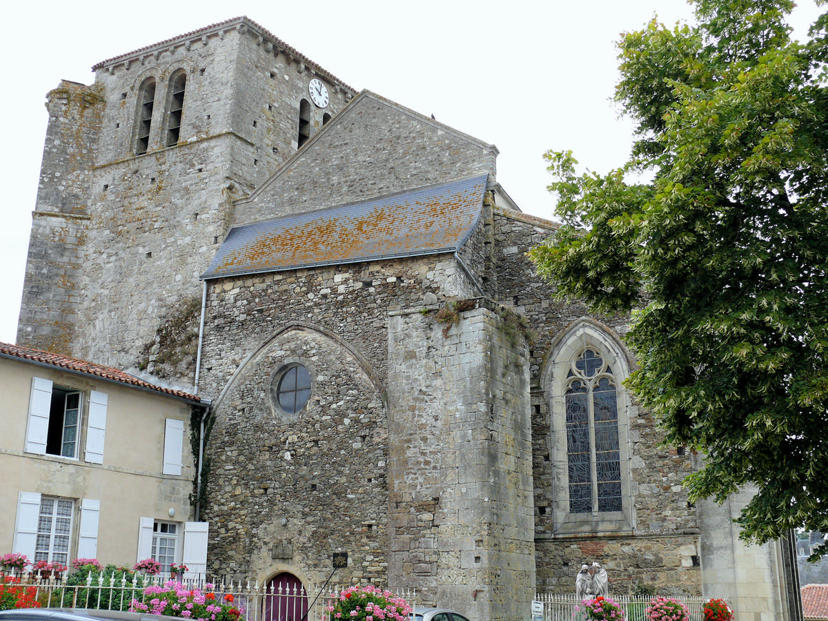 Mouilleron-en-Pareds - Eglise Saint-Hilaire 