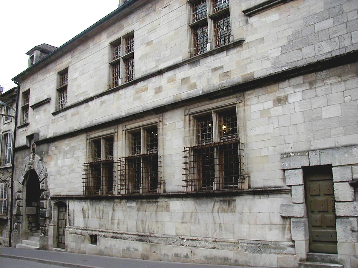 Verdun - Palais du Primacier - Façade sur rue 