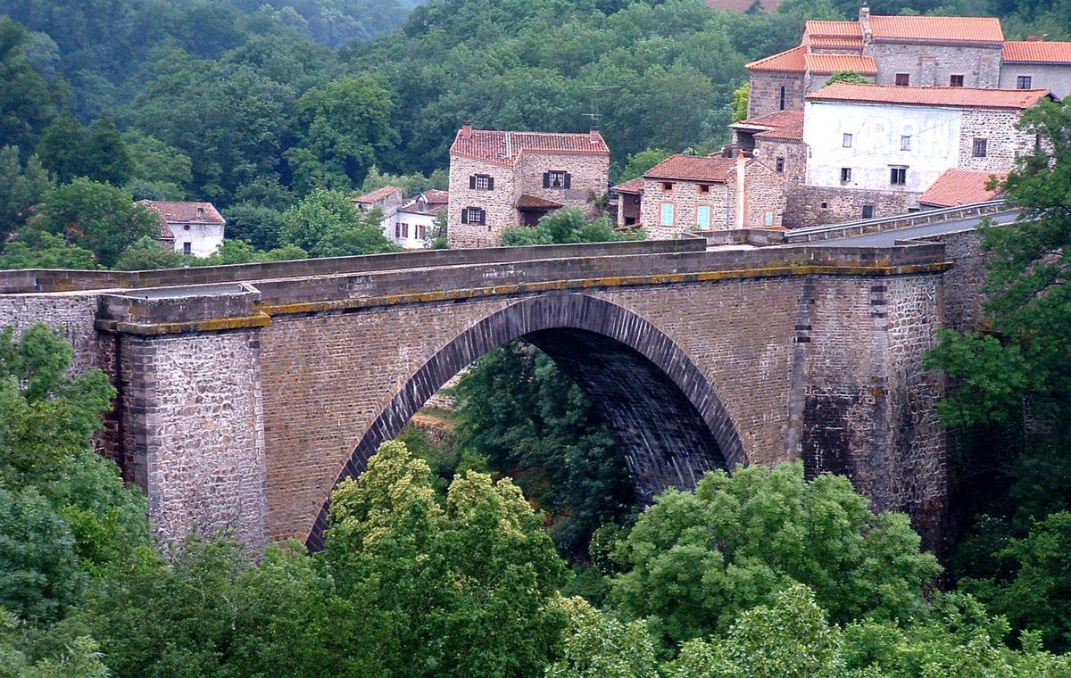 Pont sur l'Allier, Vieille-BrioudeEnsemble 