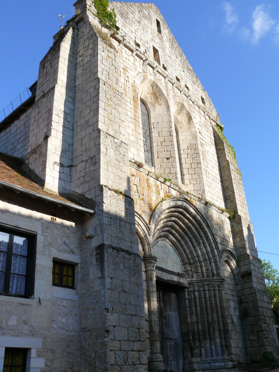 Angles-sur-l'Anglin - Ancienne abbatiale augustinienne Sainte-Croix 