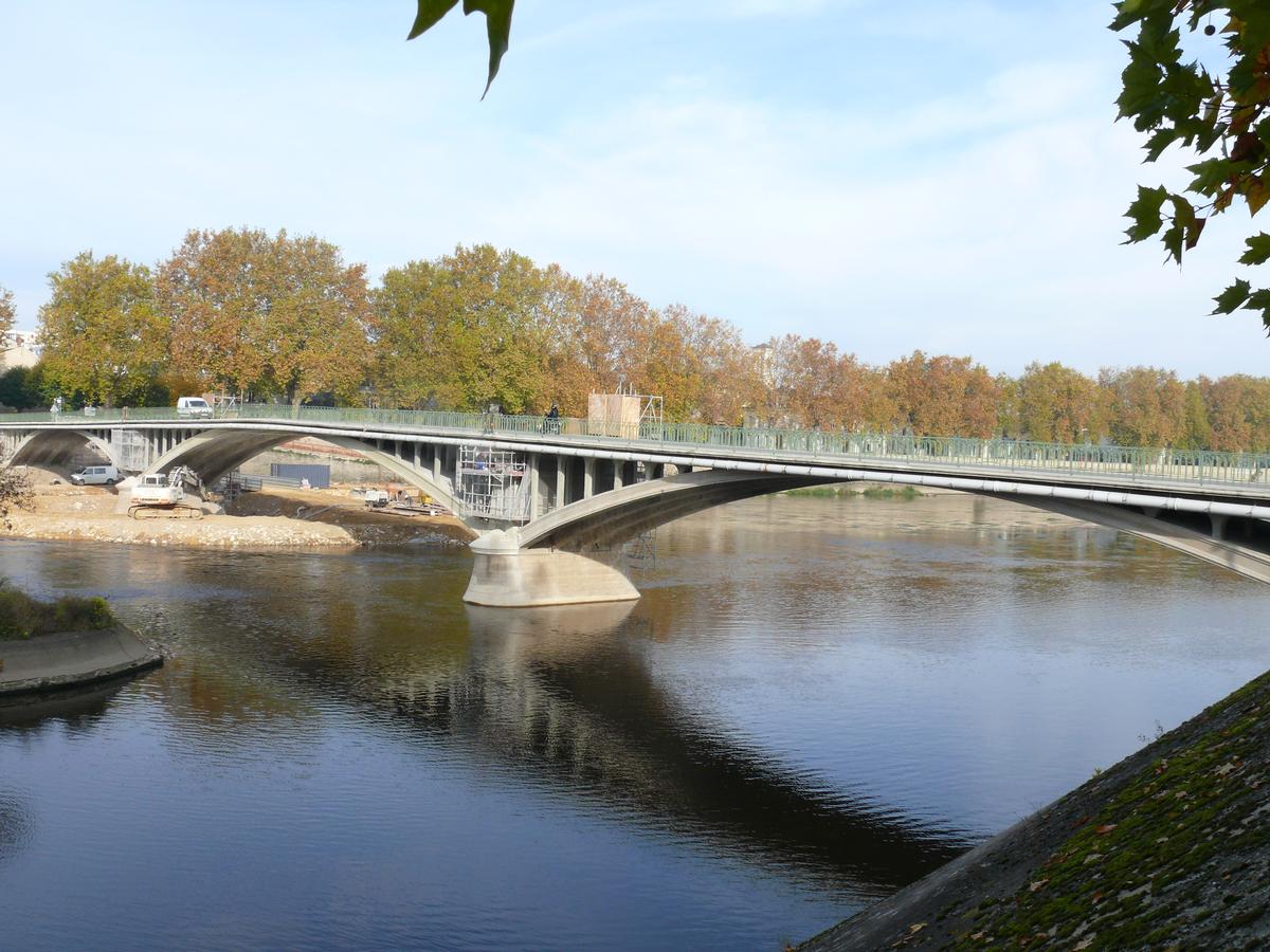 Châtellerault - Pont Camille de Hogues - En cours de réparation des fondations 
