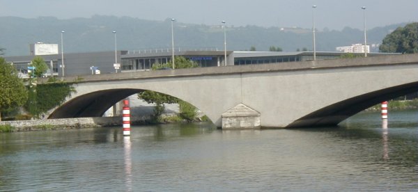 Pont de Lattre de Tassigny, Vienne 