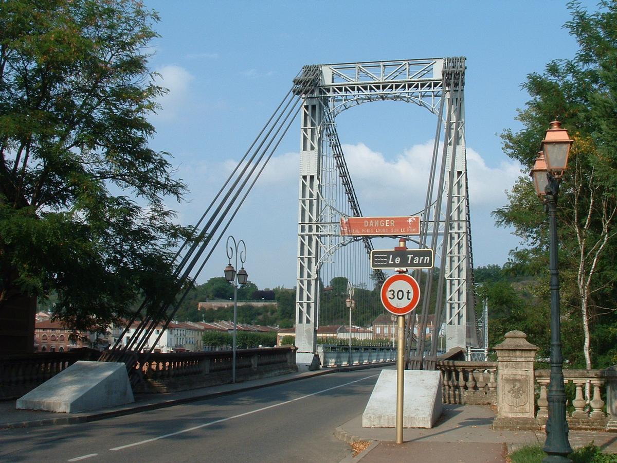 Villemur-sur-Tarn - Pont suspendu sur le tarn 