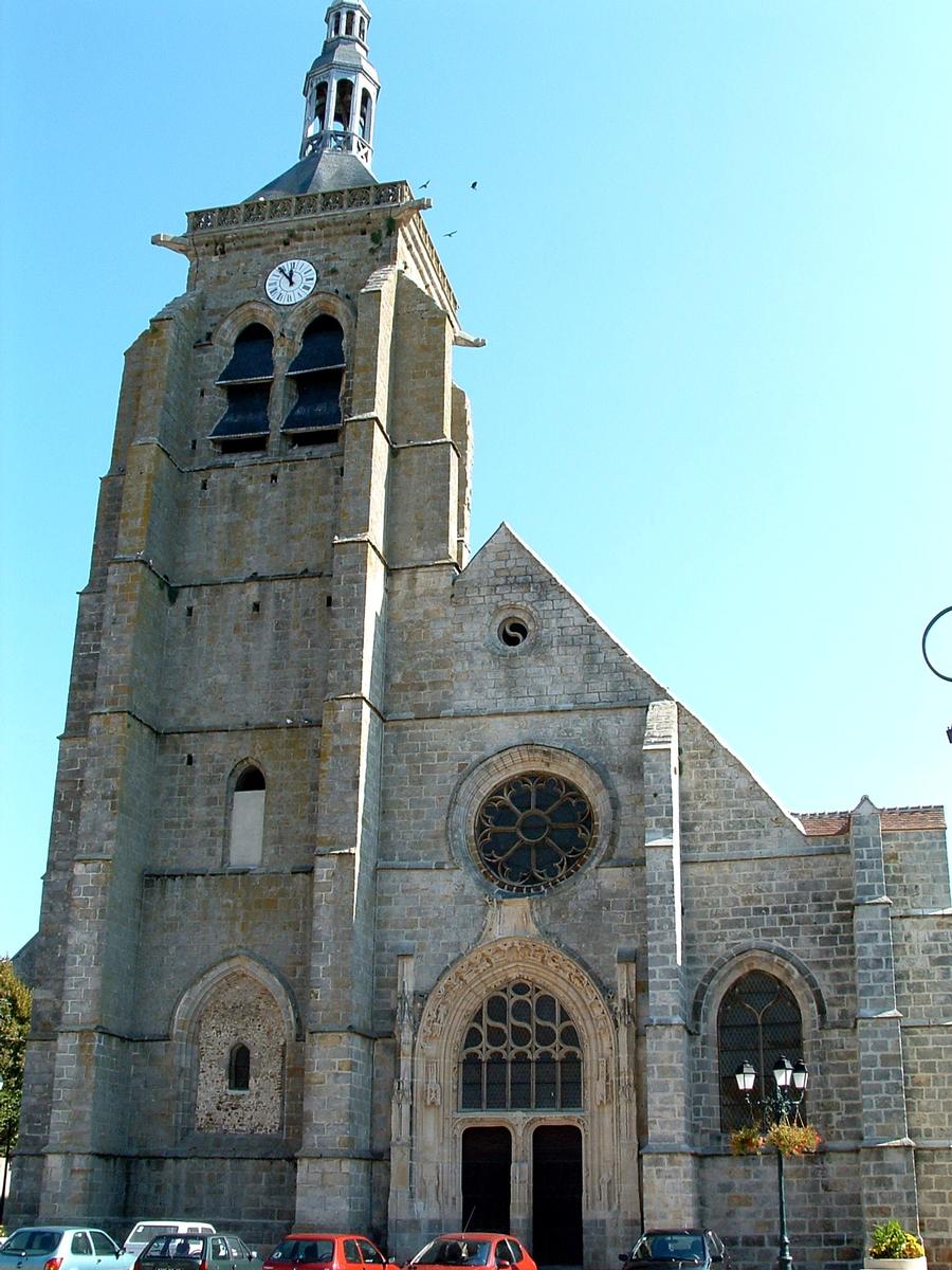 Villenauxe-la-Grande - Eglise Saint-Pierre-et-Saint-Paul - Façade occidentale et la tour-clocher latérale 
